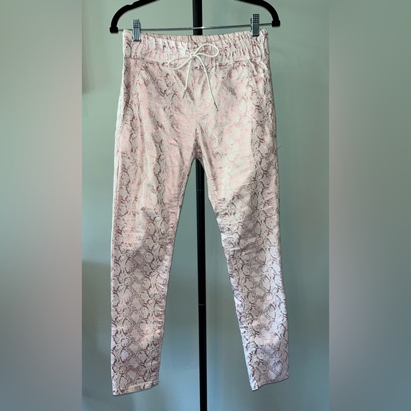 BEVY FLOG SHELY ROSE GOLD PYTHON PANTS | size 25 - Picture 1 of 8